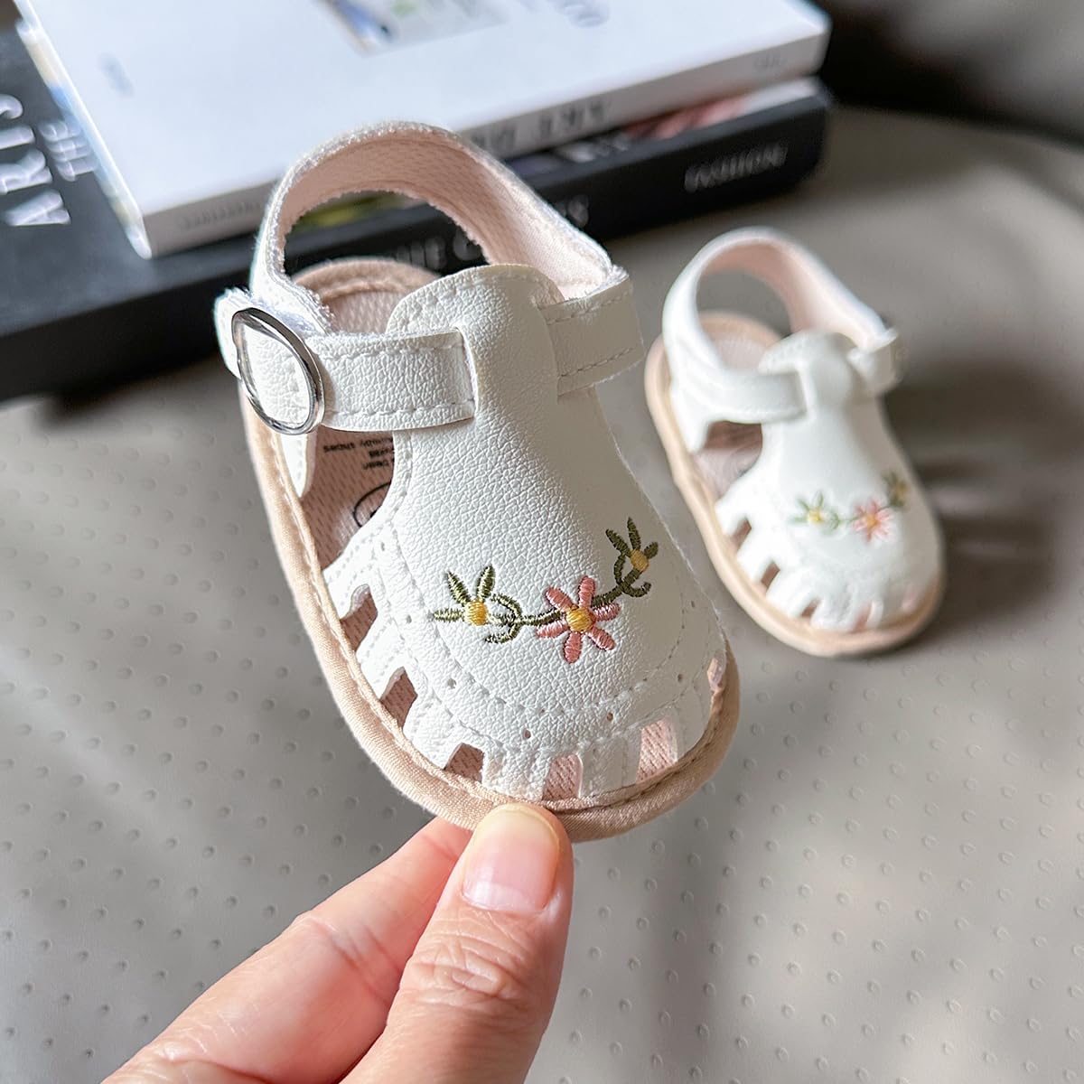 Infant Baby Girls Sandals Summer Baby Wedding Dress Flat Shoes Newborn Crib Shoes First Walkers Prewalkers Shoes